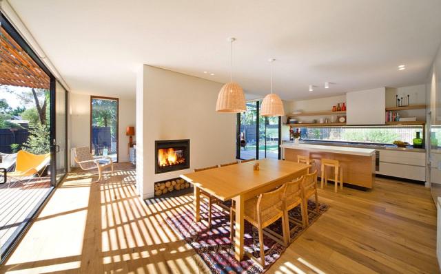 別墅花園設(shè)計(jì)：黑色防腐木居然這么出彩！